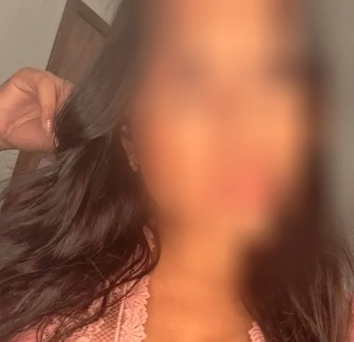 Elsa, 29