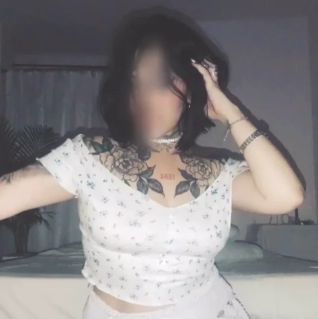 Natalia, 28