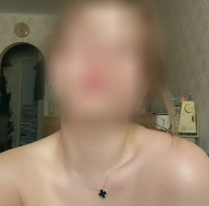 Outi, 32