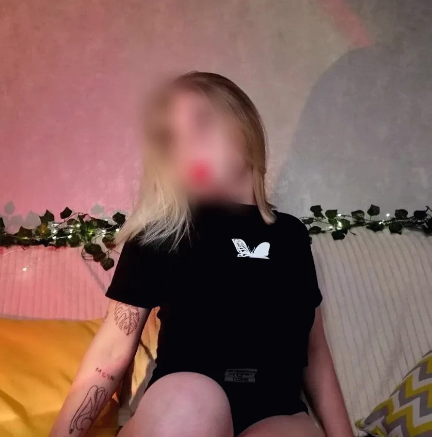 Roosa, 22